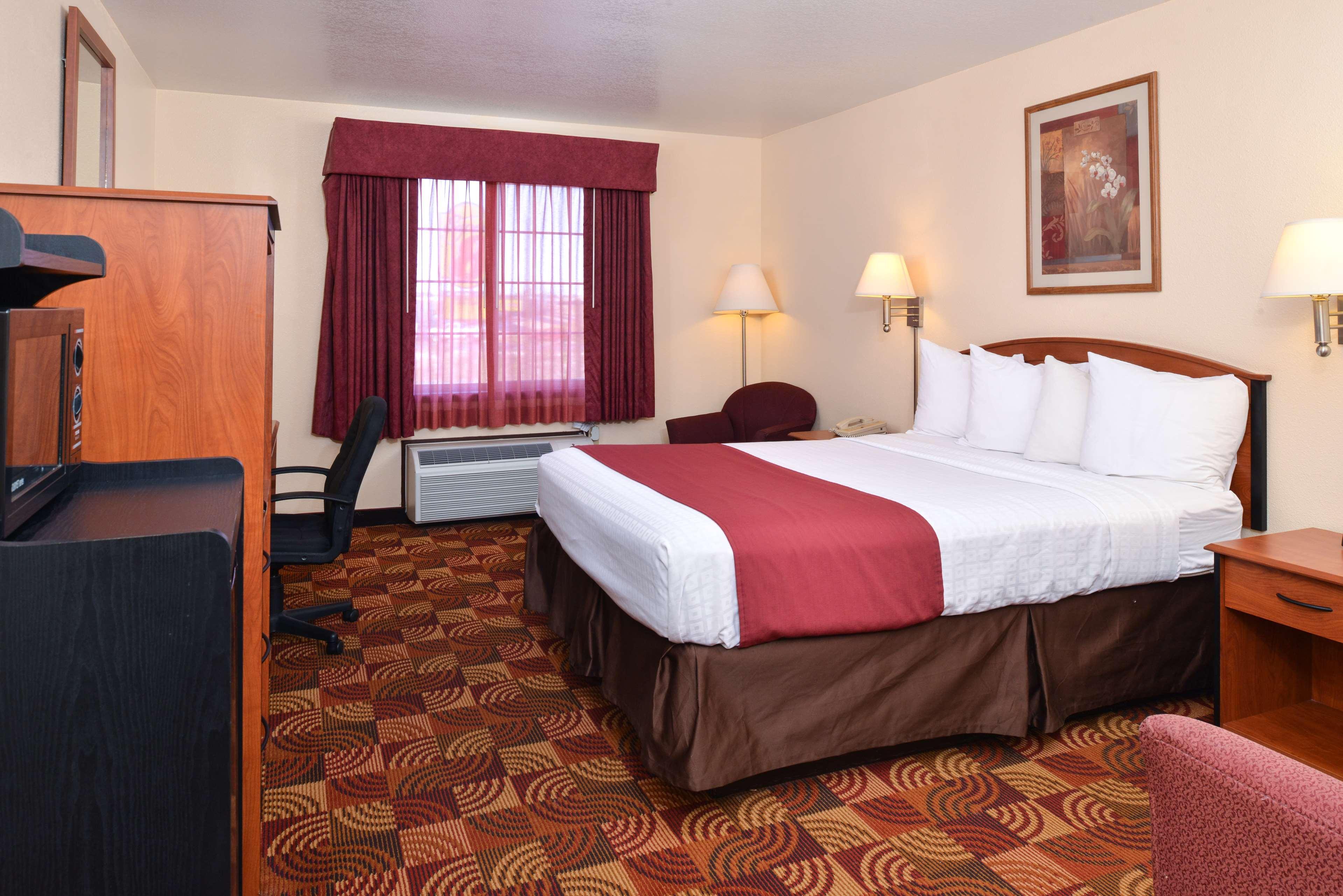 Best Western Laramie Inn & Suites Екстериор снимка